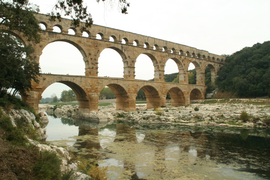 Pont du Gard / Vers Pont Du Gard / Languedoc-Roussillon / FRA